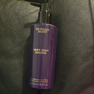 Victoria's Secret Very Sexy Orchid Lotion New